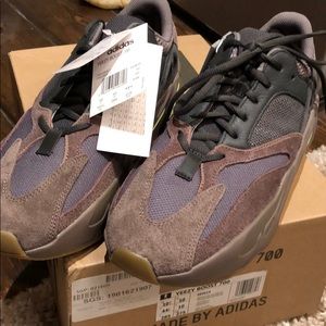 Yeezy Boost 700